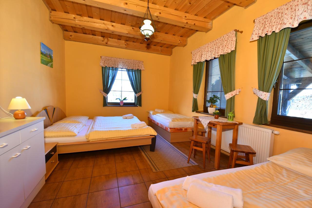 Villa Victoria Penzion Liptovský Ján Стая снимка